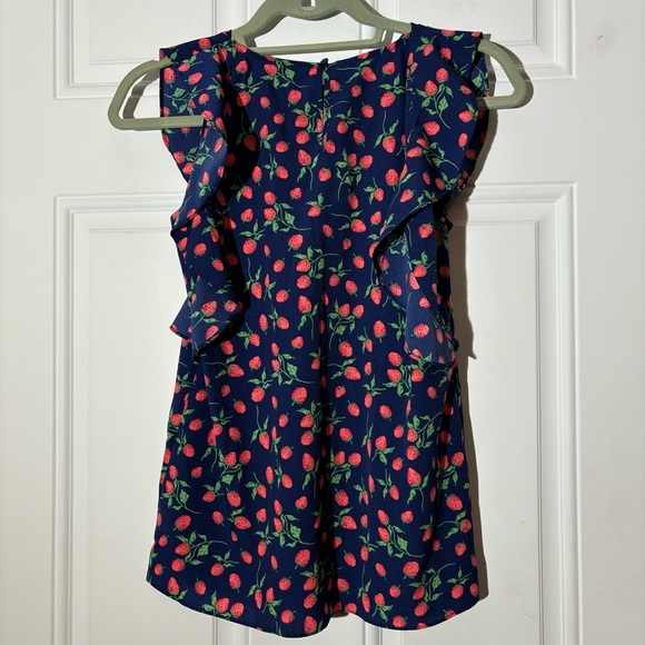 ❤️2/$15 or 3/$21❤️ NWT Juicy Couture Flutter Sleeve Strawberry Top, Size XS - Picture 2 of 8